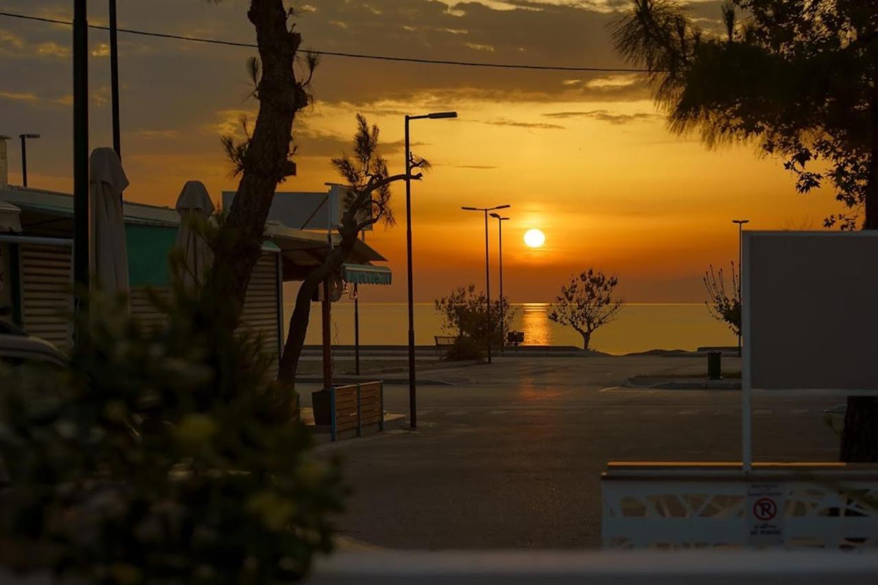 Sia Mare Seaside Apartments Faliraki Bagian luar foto